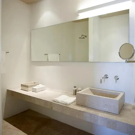Solaria Nyaraló *